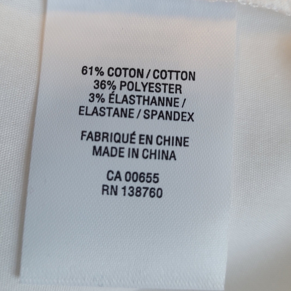REITMANS ESSENTIALS NWT Women's White Button Down Dress Shirt Size Small - Picture 8 of 9